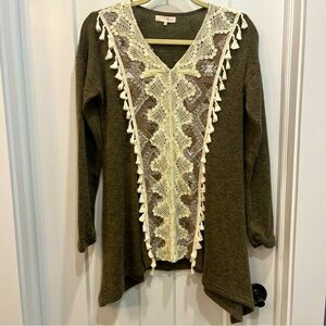 Ryu Anthropologie Women’s Brown Lace Tassel Patchwork Shark Hem Sweater‎ Size M
